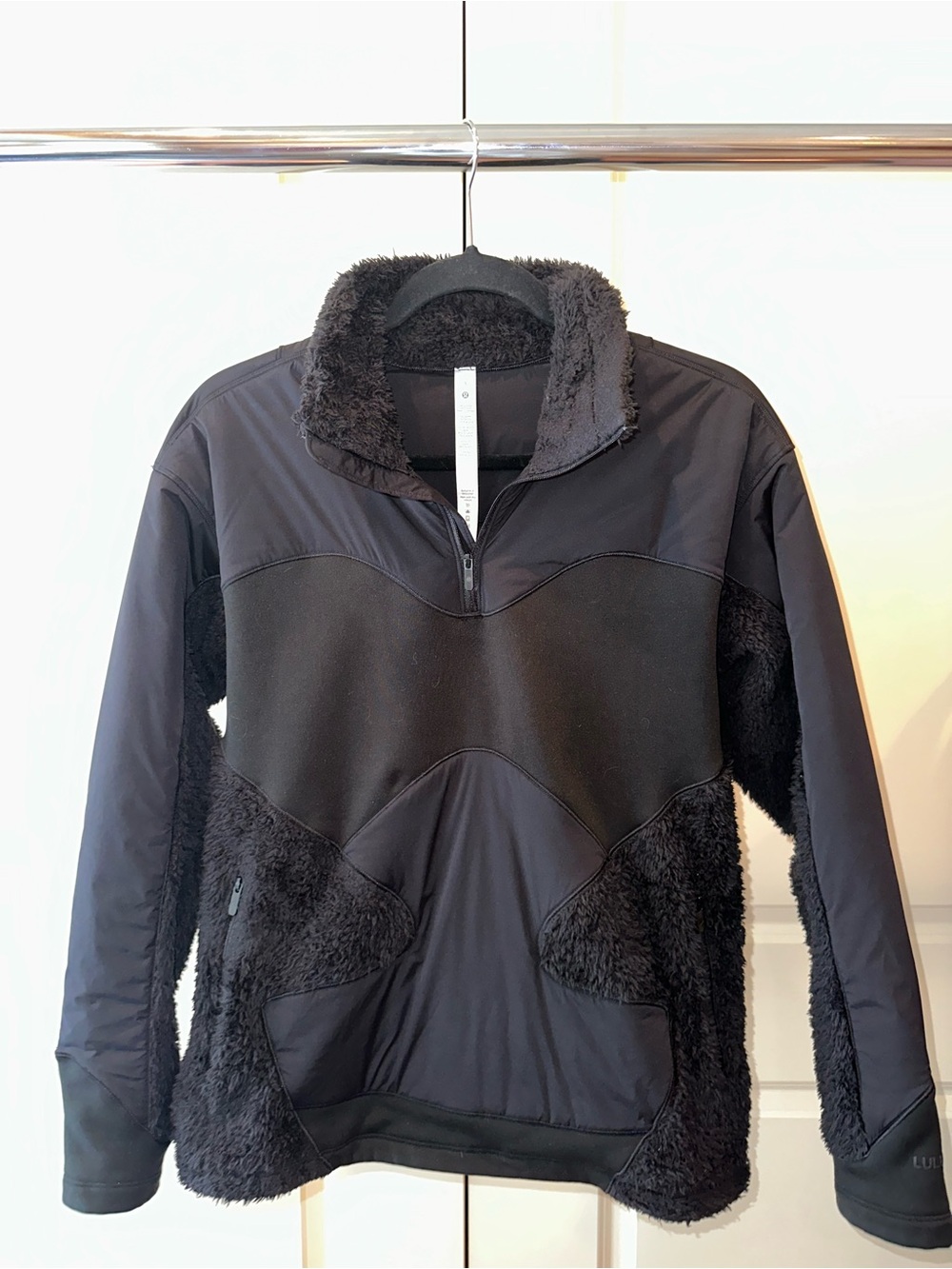 Lululemon - Women's Black Sherpa-Lined Pullover Jacket